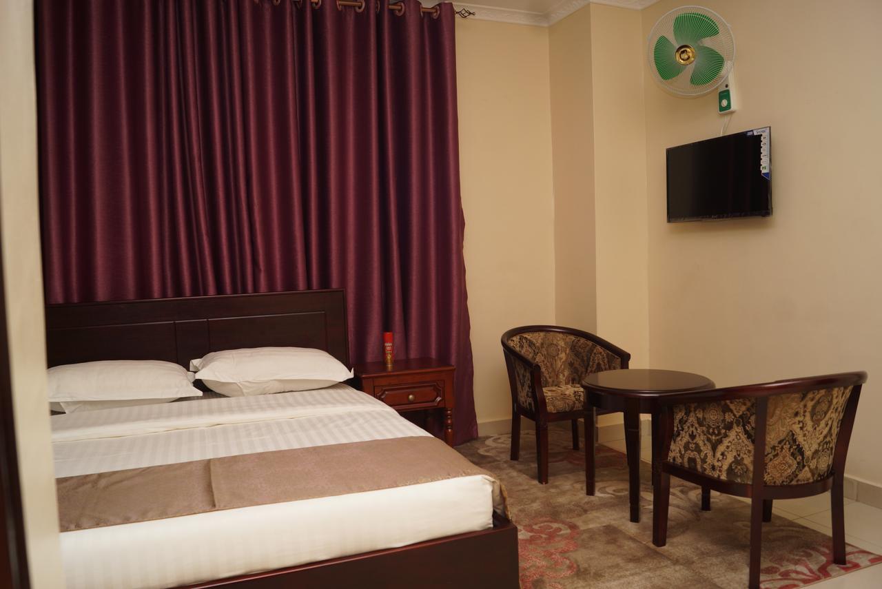 Diamonds Hotel Кампала Екстер'єр фото