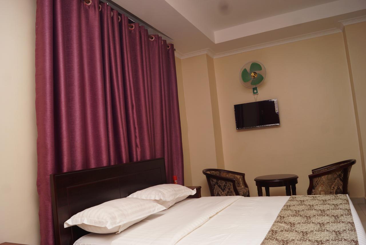 Diamonds Hotel Кампала Екстер'єр фото