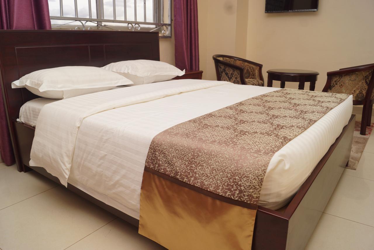 Diamonds Hotel Кампала Екстер'єр фото
