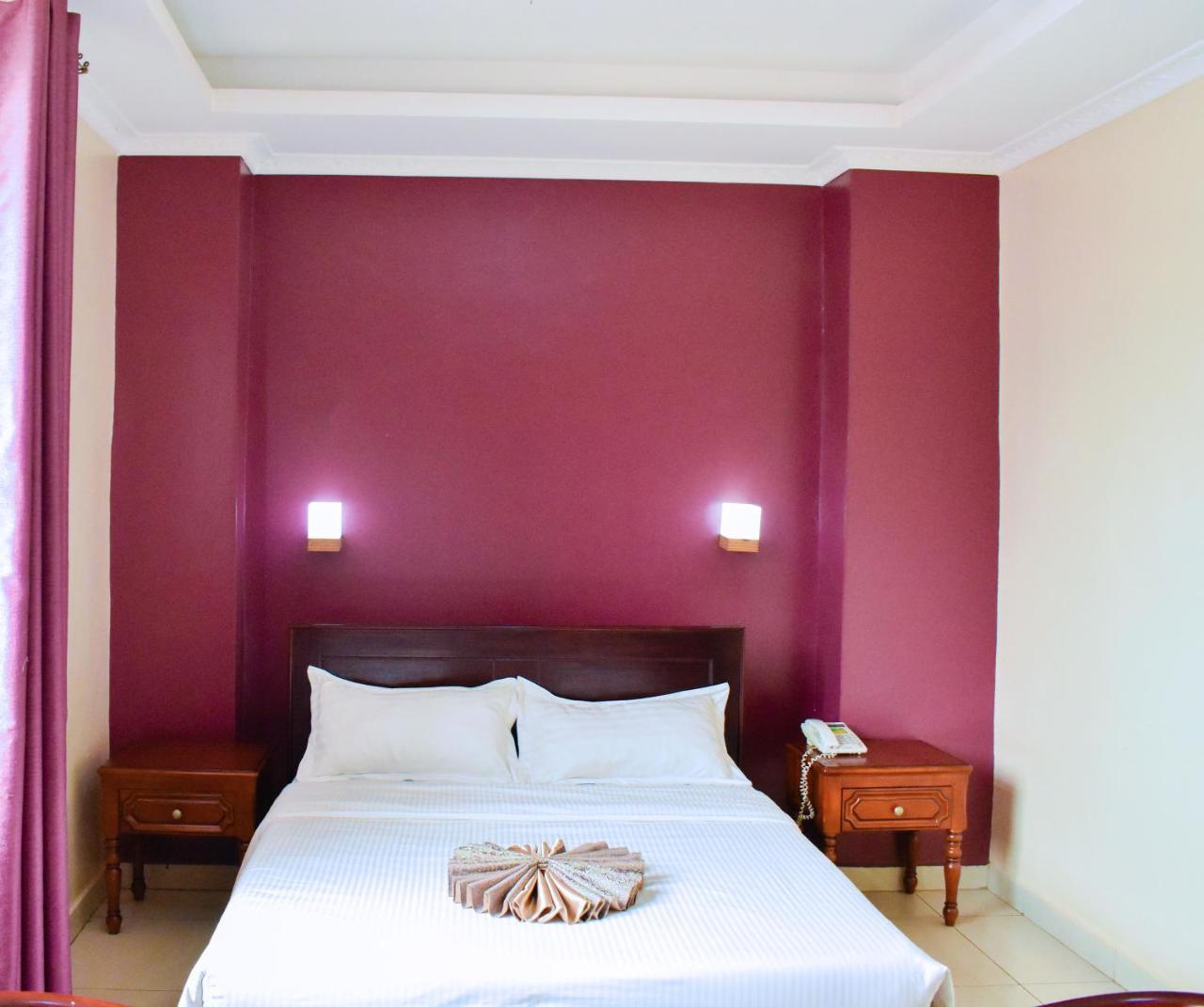 Diamonds Hotel Кампала Екстер'єр фото