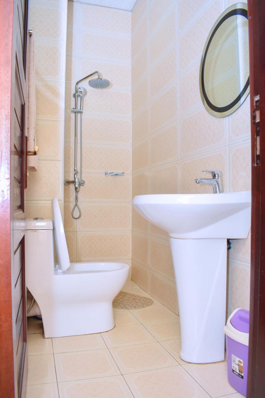 Diamonds Hotel Кампала Екстер'єр фото